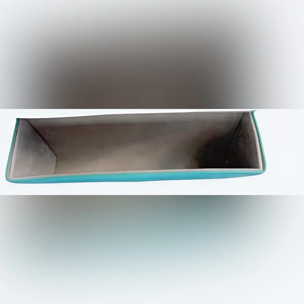 Tiffany Glasses Case Tiffany Blue Leather w cleaning cloth excellent condition